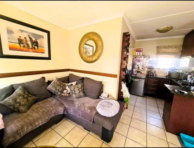 3 BEDROOM TOWNHOUSE FOR SALE IN THE REEDS